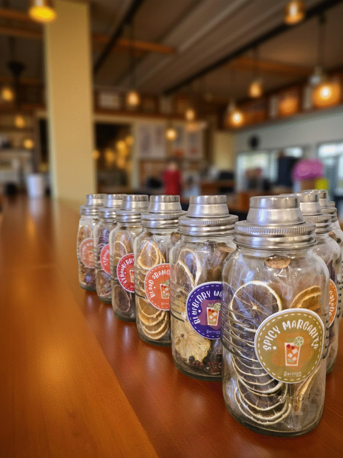 London Cosmopolitan Cocktail Shaker Kit - Image 8