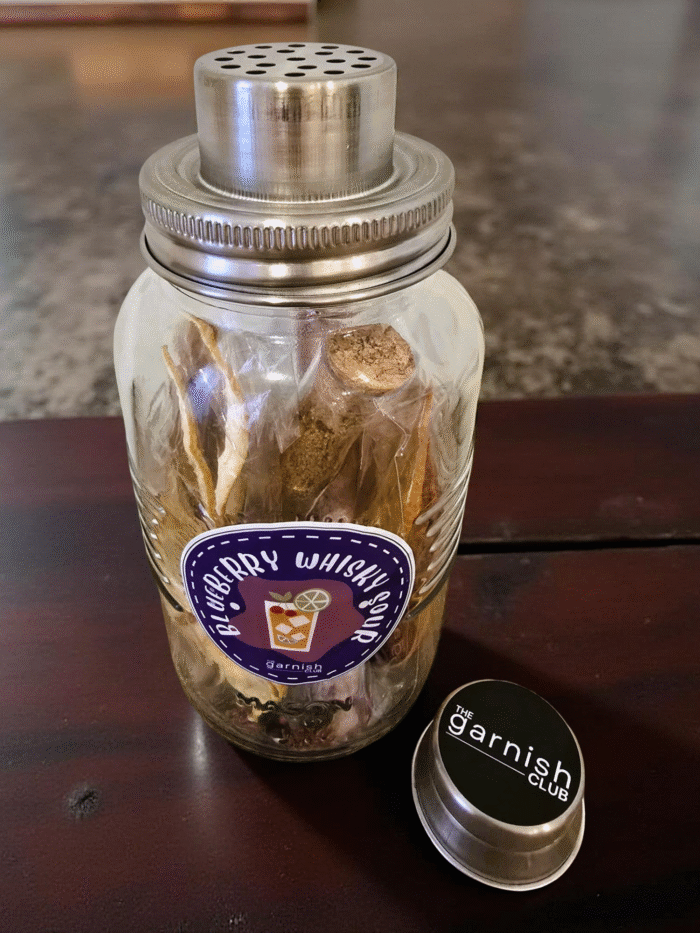 Blueberry Whisky Sour Cocktail Shaker Kit - Image 12