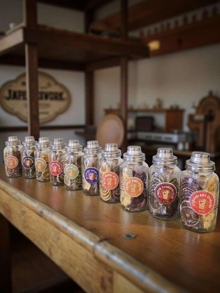 Tropical Pina Colada Cocktail Shaker Kit - Image 13